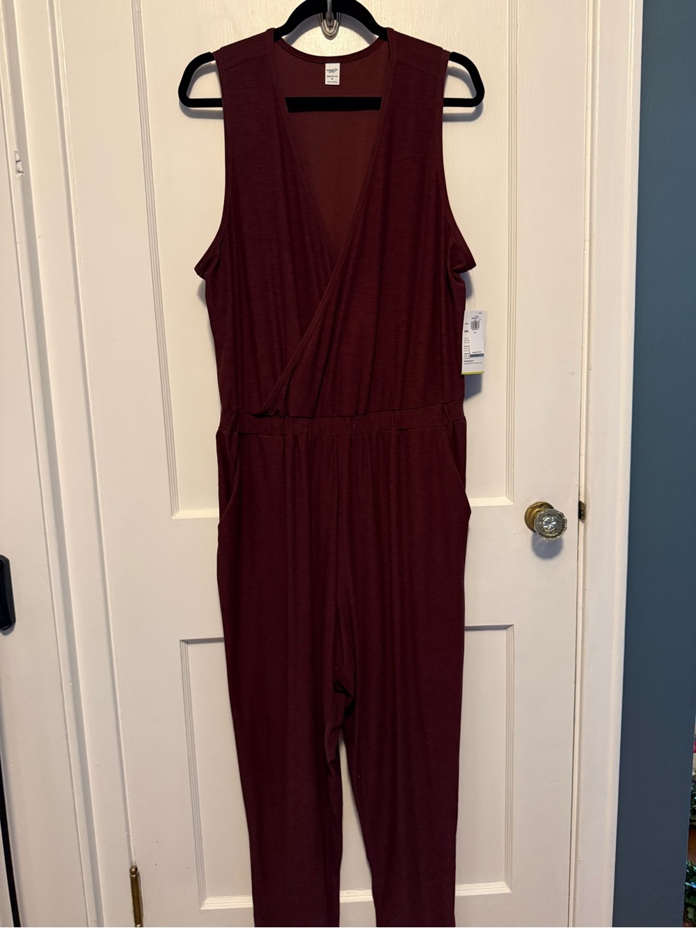 Sleeveless Wrap Jumpsuit in brown/burgundy